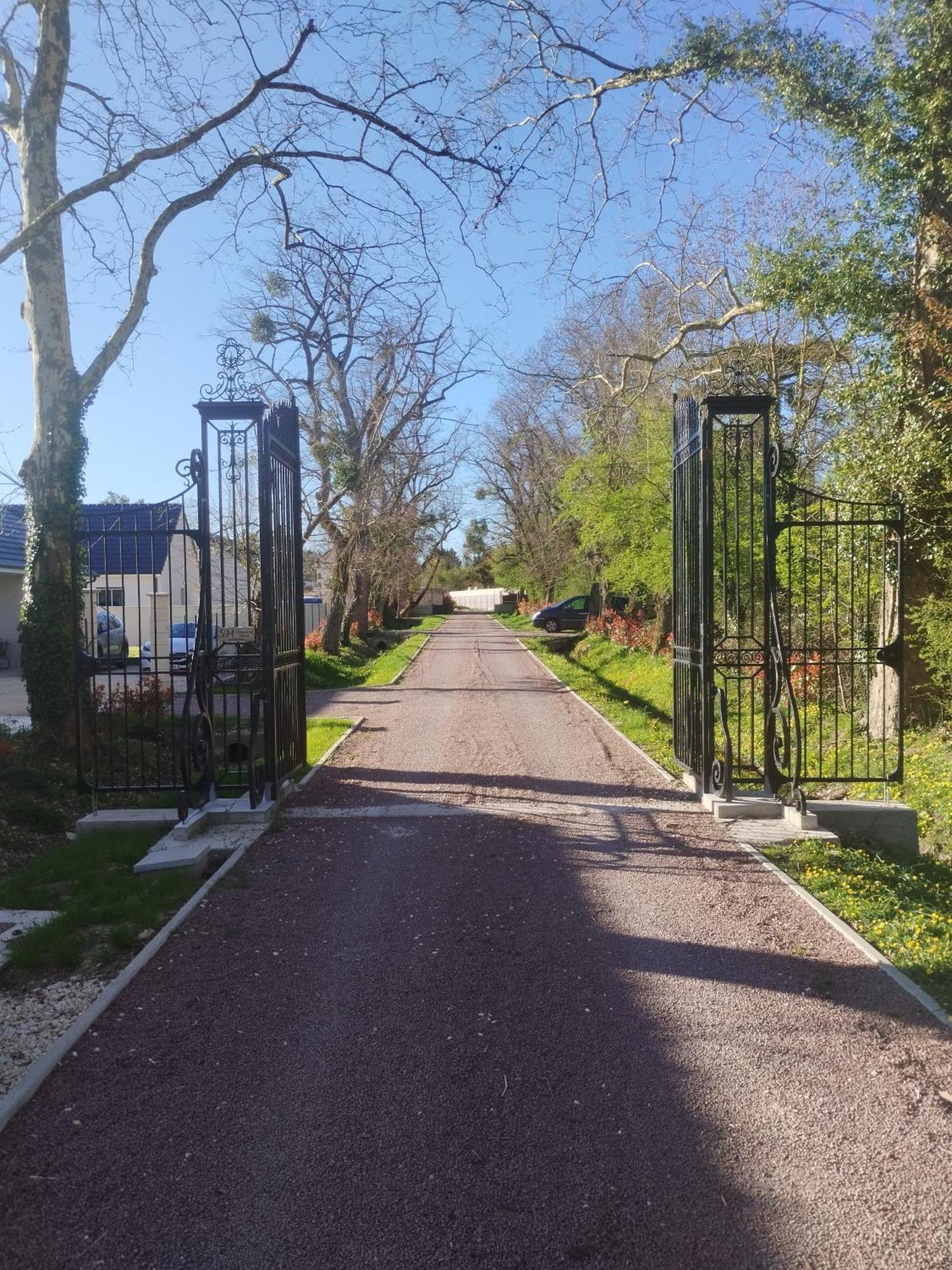 Domaine De Veauce Proche De Bourges Saint-Doulchard Buitenkant foto